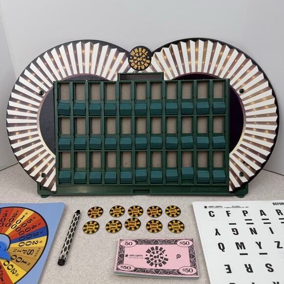 Vintage Wheel of Fortune 5th Edition‎ Pressman 1991 Board Game Complete - Picture 6 of 13